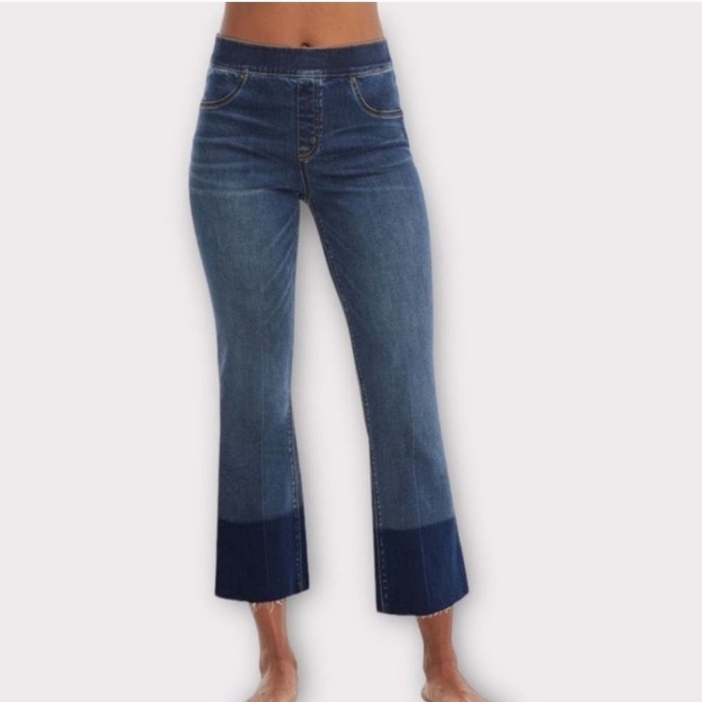Spanx Raw Hem Medium Wash Wide Leg Pull on Cropped Jeans Size M